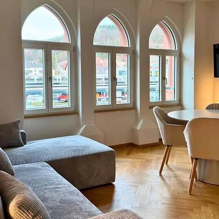 Isaak Loewenbau E1-w07 *