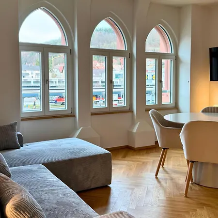 Isaak Loewenbau E1-w07 *