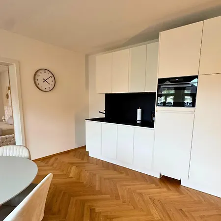 Apartamento Isaak Loewenbau E1-w07