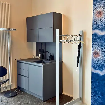 Isaak Loewenbau E1-w07 *